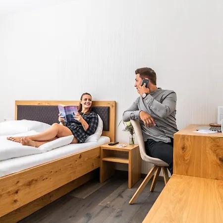 Keckeis - Self Check-in